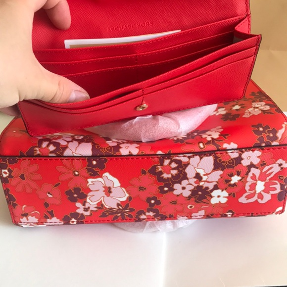 🌼💕mk Satchel set🌼Kellen/crossbody & wallet - Picture 3 of 8